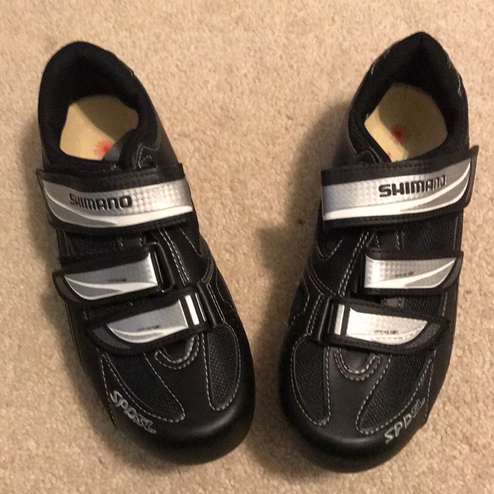 Spinning clip in shoes